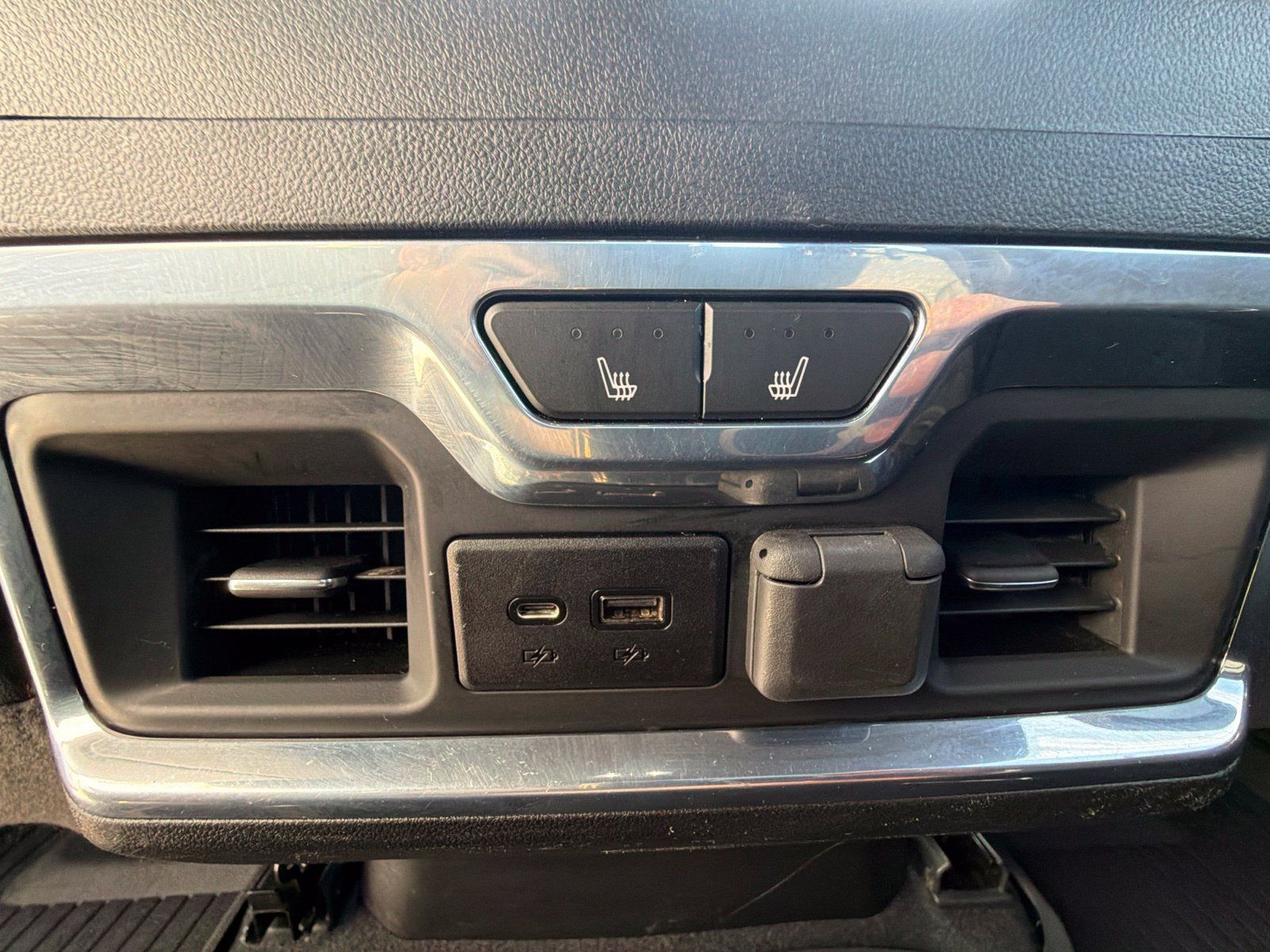 Used 2020 GMC Sierra 1500 AT4 w/ AT4 Premium Package AWD/4WD image 11