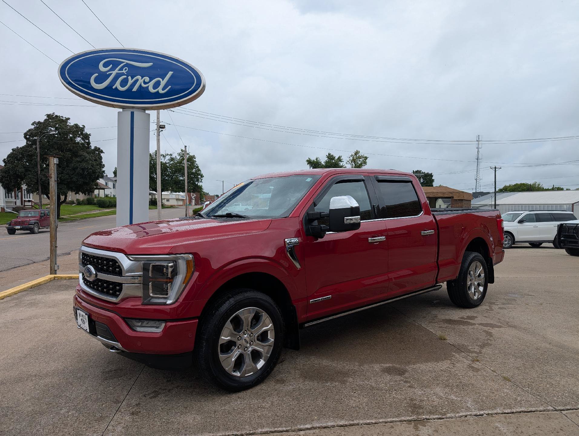 Used 2021 Ford F150 Platinum w/ Equipment Group 701A High AWD/4WD image 2