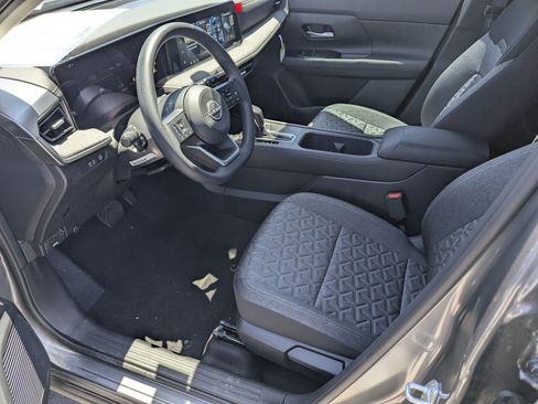New 2026 Nissan Kicks SV w/ Interior Electronics Package FWD image 9