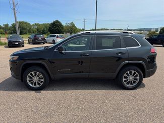 Used 2020 Jeep Cherokee Latitude Plus w/ Cold Weather Group AWD/4WD video 2
