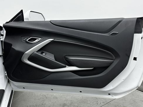 Used 2019 Chevrolet Camaro LT image 25
