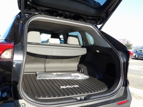 New 2025 Toyota RAV4 XLE image 7