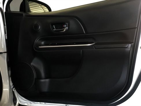 Used 2015 Toyota Prius C Three FWD image 17