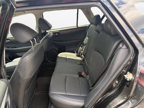 Used 2019 Subaru Outback 2.5i Limited AWD/4WD image 16