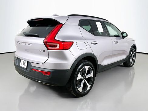 Used 2026 Volvo XC40 B5 Plus w/ Protection Package Premier AWD/4WD image 5