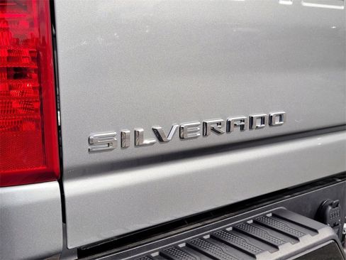 Used 2025 Chevrolet Silverado 2500 Custom w/ Custom Value Package image 10