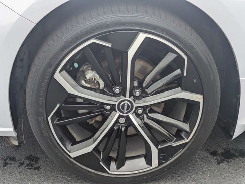 Used 2023 Nissan Altima 2.5 SR FWD image 35