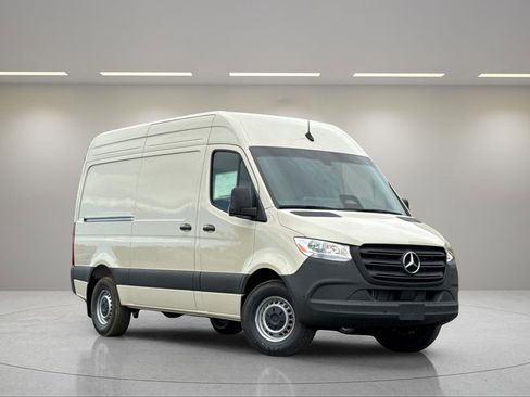 New 2025 Mercedes-Benz Sprinter 2500 image 2