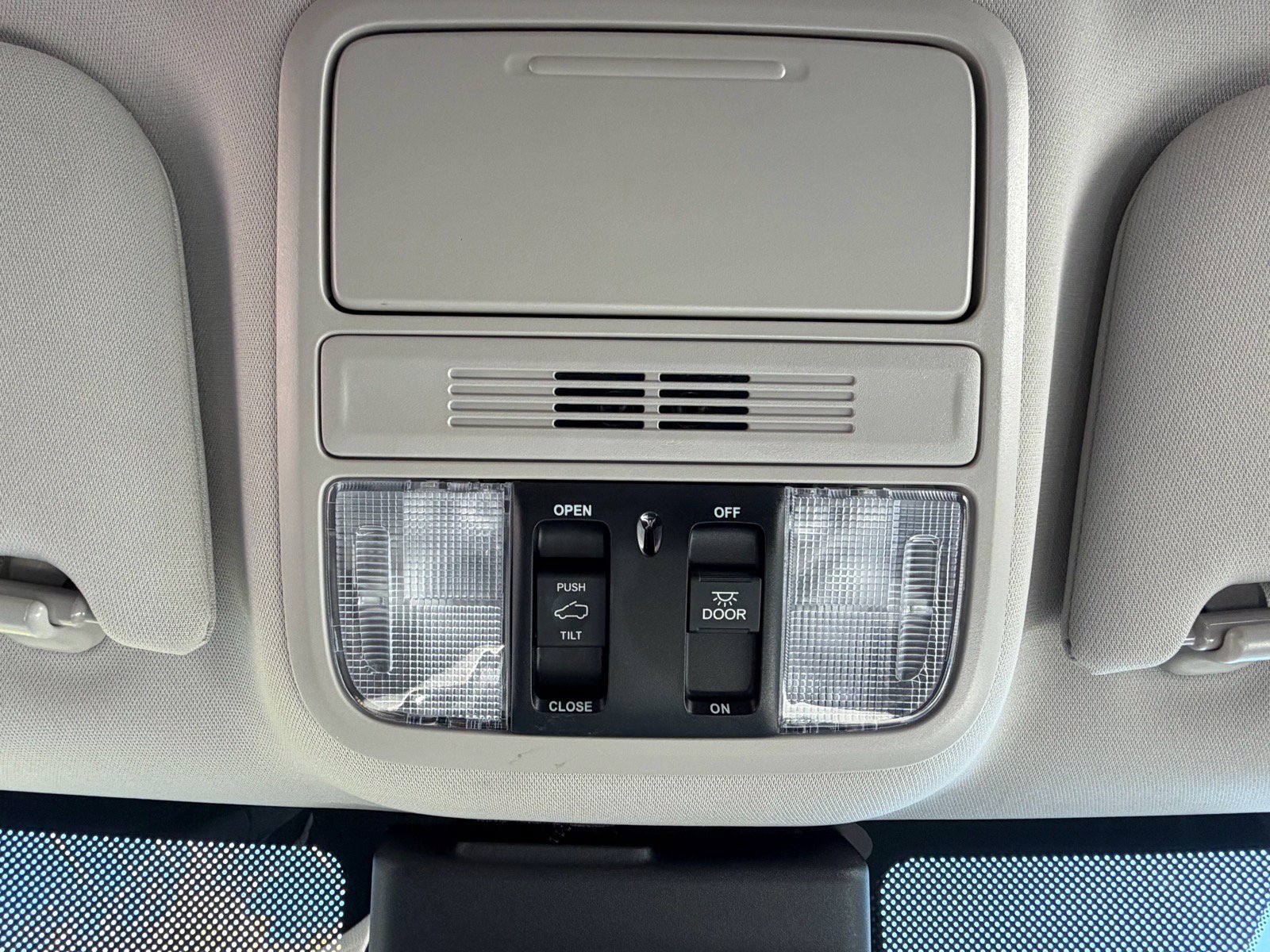 Used 2025 Honda Odyssey EX-L image 42