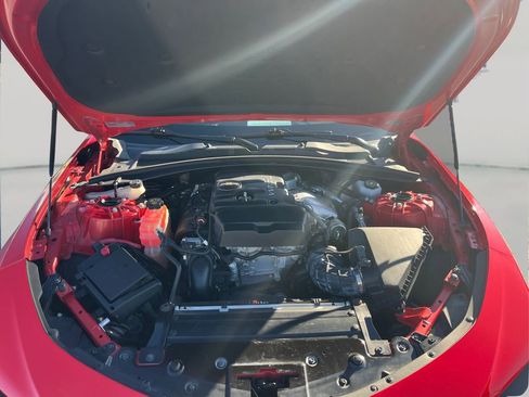 Used 2022 Chevrolet Camaro LT image 21