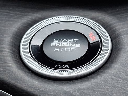 New 2025 Jeep Grand Cherokee Limited image 17