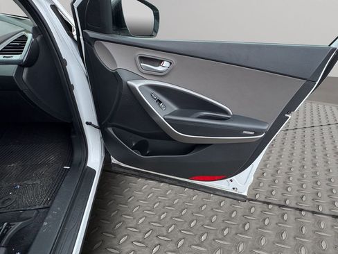 Used 2016 Hyundai Santa Fe Sport image 26