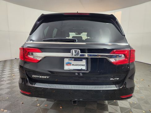 Used 2018 Honda Odyssey Elite image 6