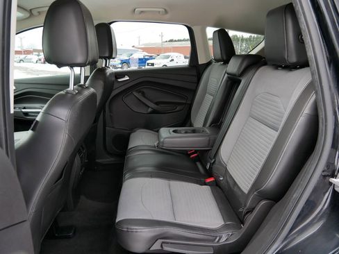 Certified 2017 Ford Escape SE w/ SE Sport Appearance Package image 11