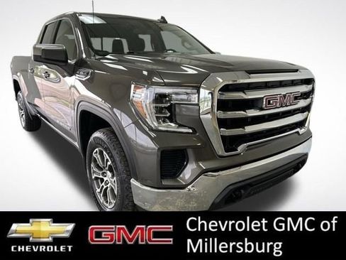 Used 2019 GMC Sierra 1500 SLE w/ SLE Value Package AWD/4WD image 1