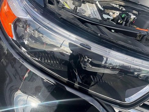 Certified 2022 Ford Explorer Limited w/ Hybrid Equipment Group 310A image 29