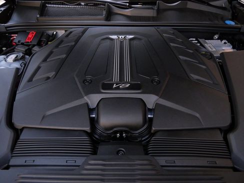 New 2025 Bentley Bentayga Extended Wheelbase image 27