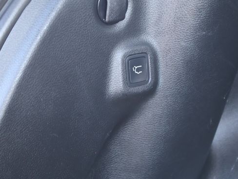 Used 2018 Jeep Compass Trailhawk w/ Leather Interior Group image 26