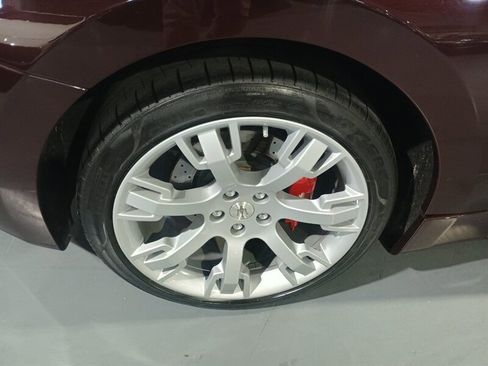 Used 2011 Maserati GranTurismo S image 41