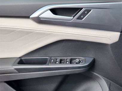 New 2025 Volkswagen Taos SEL