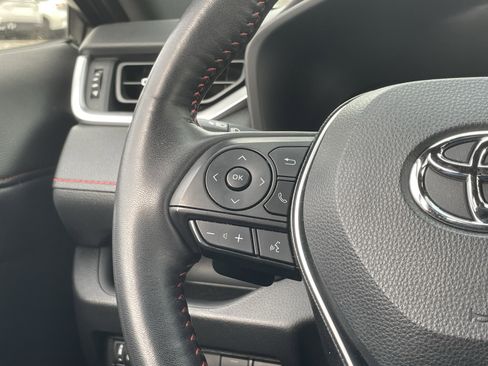 Used 2022 Toyota RAV4 XSE image 18