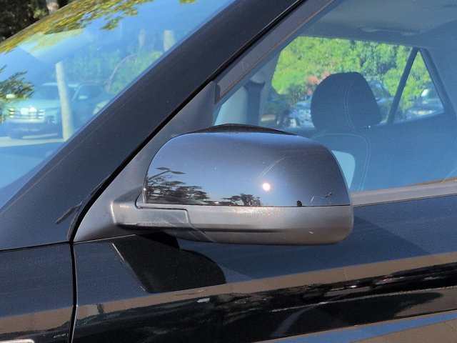 Used 2024 Hyundai Venue SEL FWD image 12