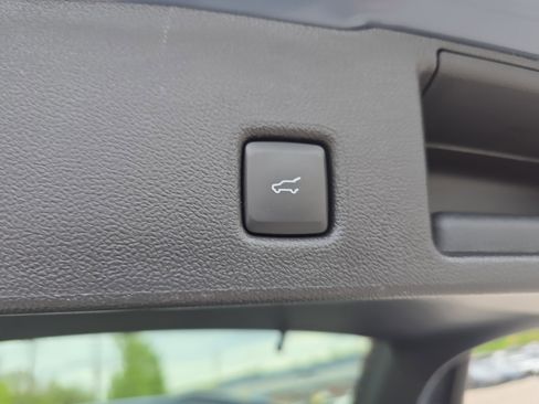 New 2026 Ford Escape ST-Line w/ Tech Pack #1 AWD/4WD image 9