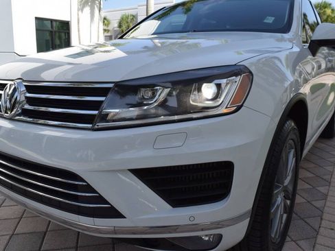 Used 2016 Volkswagen Touareg TDI AWD/4WD image 37