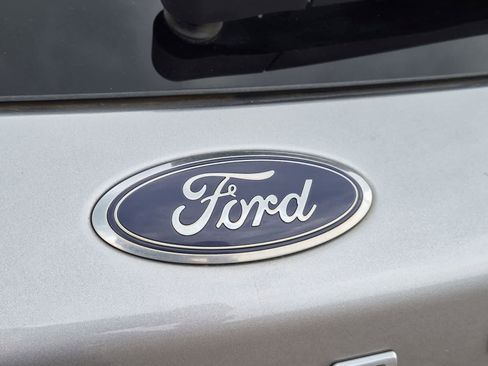 Used 2021 Ford Escape SE w/ SE Sport Appearance Package AWD/4WD image 30