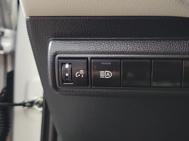 Used 2024 Toyota Corolla LE FWD image 23