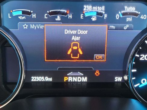 Used 2022 Ford F250 Lariat w/ Lariat Ultimate Package image 28