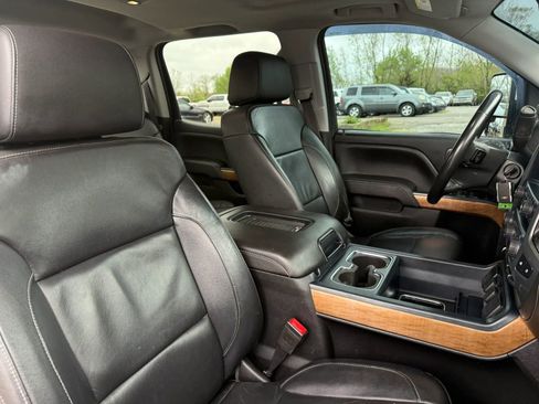 Used 2017 Chevrolet Silverado 1500 LTZ w/ Sport Package image 18