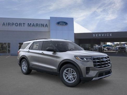 New 2026 Ford Explorer Active RWD image 8
