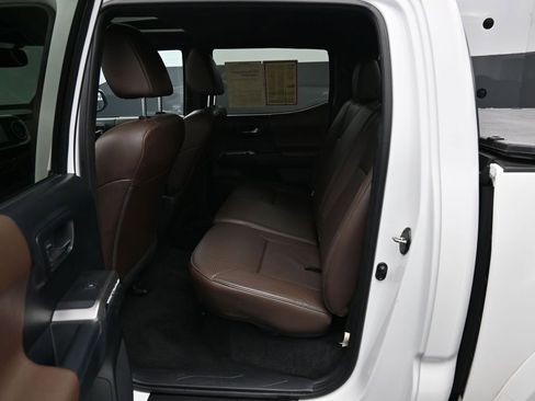 Used 2017 Toyota Tacoma Limited AWD/4WD image 26