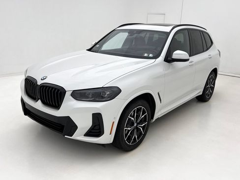 Certified 2024 BMW X3 xDrive30i w/ Premium Package w/ZPA AWD/4WD image 4