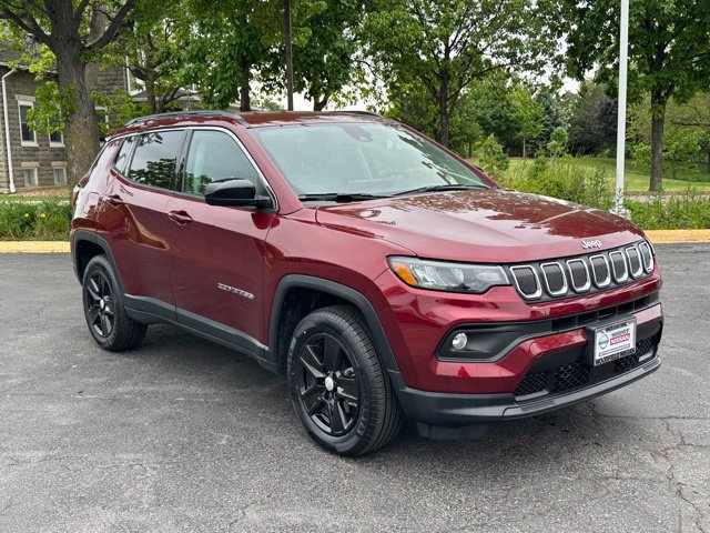 Used 2022 Jeep Compass Latitude AWD/4WD image 3