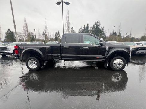 Used 2024 Ford F450 Platinum image 4