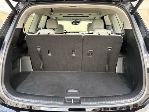 Used 2025 Kia Telluride S FWD image 29
