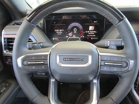 New 2026 GMC Yukon XL Denali w/ Denali Reserve Package RWD image 37