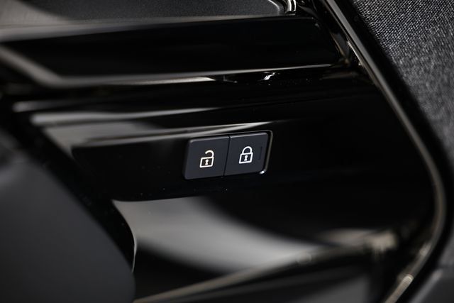 New 2026 Land Rover Range Rover Sport Dynamic SE AWD/4WD image 30