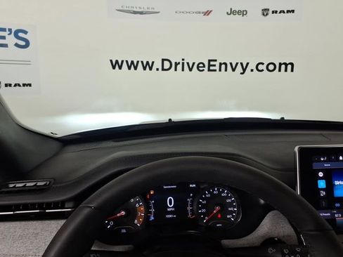 Used 2024 Jeep Compass Latitude AWD/4WD image 26
