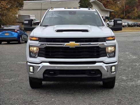 Used 2025 Chevrolet Silverado 2500 LT w/ All Star Edition image 22