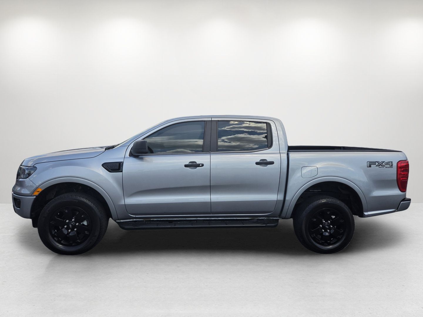 Used 2022 Ford Ranger XLT w/ Equipment Group 301A Mid AWD/4WD image 8