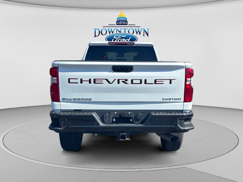 Used 2025 Chevrolet Silverado 2500 Custom w/ Custom Convenience Package AWD/4WD image 4