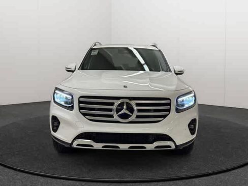 Certified 2026 Mercedes-Benz GLB 250 4MATIC image 2