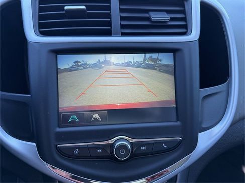 Used 2017 Chevrolet Sonic LT image 21