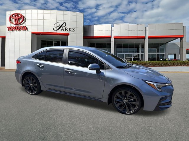 Certified 2025 Toyota Corolla SE FWD image 1