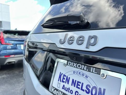 New 2026 Jeep Cherokee Overland image 15