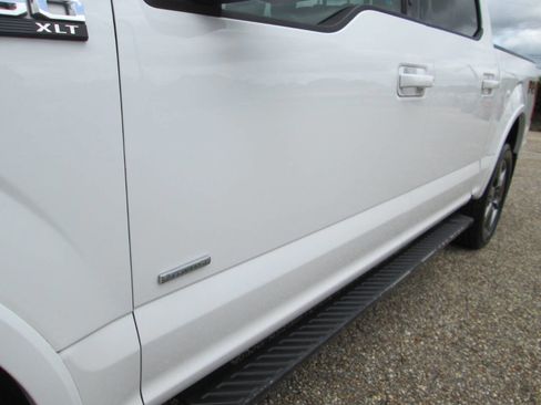 Used 2016 Ford F150 XLT w/ Equipment Group 302A Luxury AWD/4WD image 12