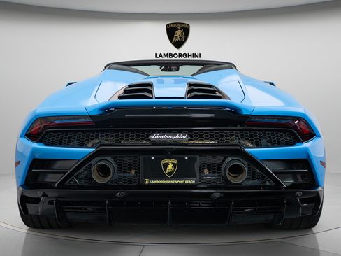 Used 2024 Lamborghini Huracan EVO AWD/4WD image 6